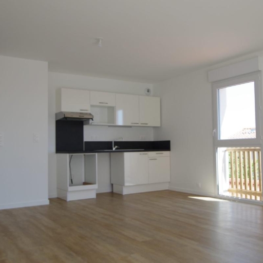  Cote & Sables Immobilier : Appartement | LES SABLES-D'OLONNE (85180) | 71 m2 | 880 € 
