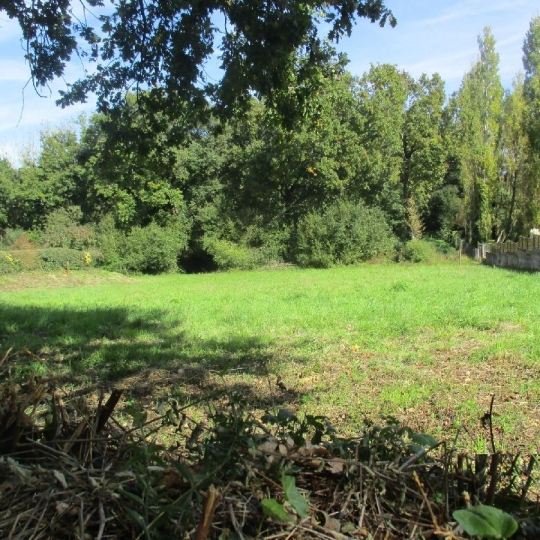 Cote & Sables Immobilier : Ground | GROSBREUIL (85440) | 750.00m2 | 159 900 € 