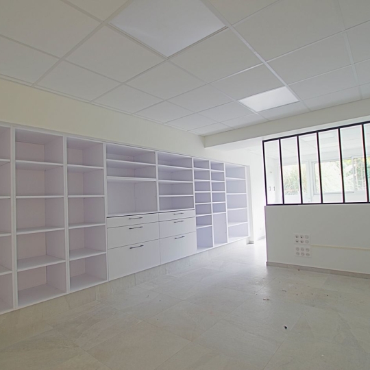 Cote & Sables Immobilier : Commerces | LES SABLES-D'OLONNE (85100) | 196 m2 | 106 900 &euro; 
