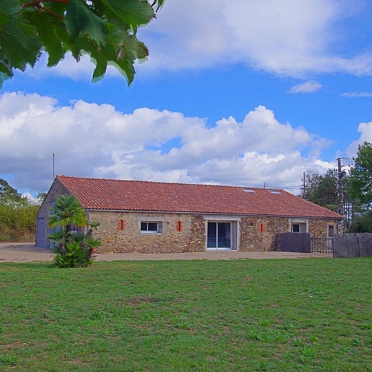 EIRL Cote & Sables Immobilier : Maison / Villa | SAINTE-FOY (85150) | 300.00m2 | 366 000 € 