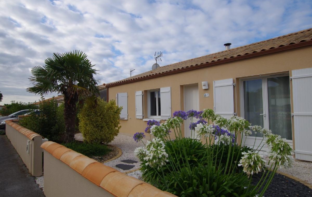 Cote & Sables Immobilier : House | GROSBREUIL (85440) | 87 m2 | 1 026 € 