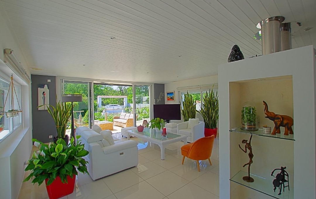 Cote & Sables Immobilier : Maison / Villa | GROSBREUIL (85440) | 259 m2 | 525 000 € 