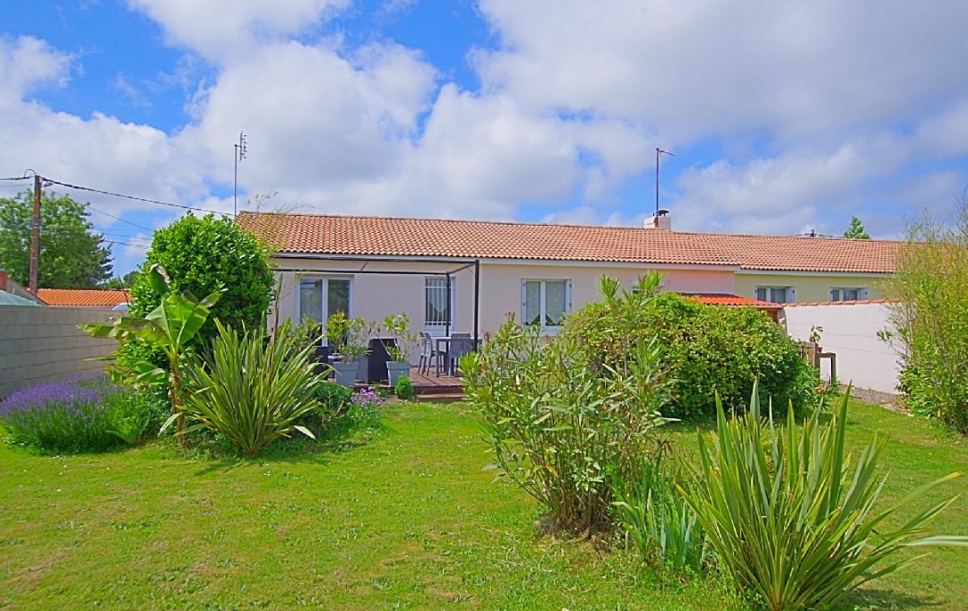Cote & Sables Immobilier : Maison / Villa | SAINTE-FOY (85150) | 89 m2 | 294 000 € 