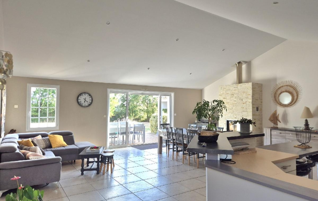 Cote & Sables Immobilier : House | GROSBREUIL (85440) | 163 m2 | 410 000 €  Cote & Sables Immobilier : House | GROSBREUIL (85440) | 163 m2 | 410 000 €