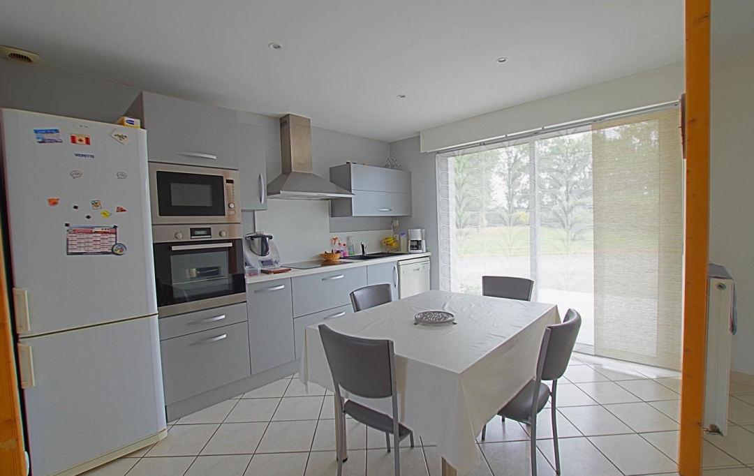 Cote & Sables Immobilier : Maison / Villa | SAINT-MATHURIN (85150) | 219 m2 | 250 000 € 