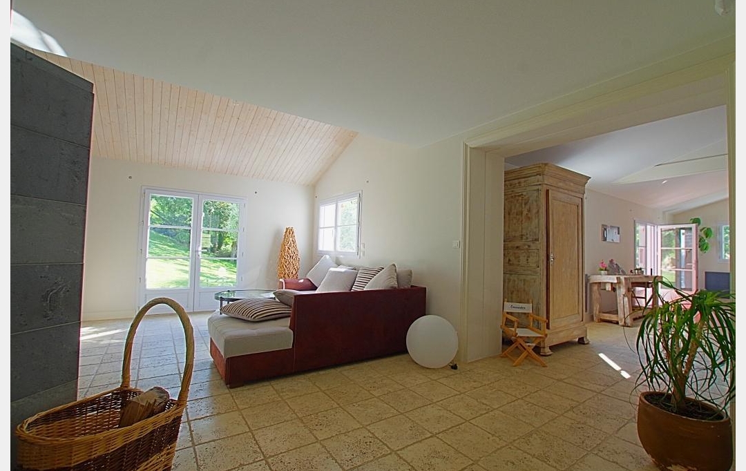 Cote & Sables Immobilier : Maison / Villa | TALMONT-SAINT-HILAIRE (85440) | 155 m2 | 330 000 € 