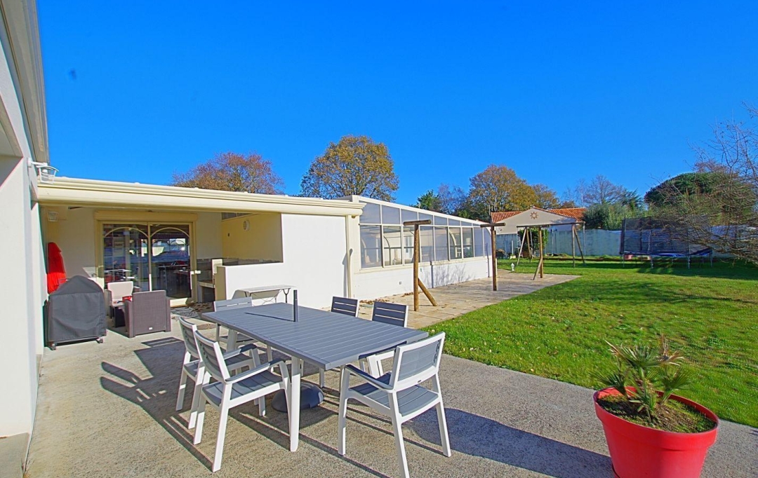 Cote & Sables Immobilier : Maison / Villa | CHATEAU-D'OLONNE (85180) | 251 m2 | 569 000 € 
