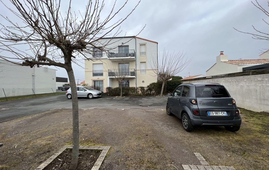 Cote & Sables Immobilier : Garage / Parking | LES SABLES-D'OLONNE (85100) | 0 m2 | 16 400 € 