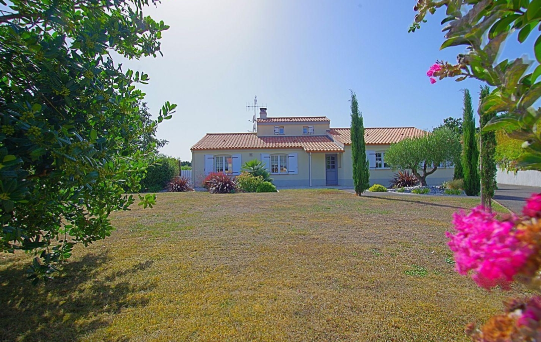 Cote & Sables Immobilier : Maison / Villa | SAINTE-FOY (85150) | 180 m2 | 649 000 € 