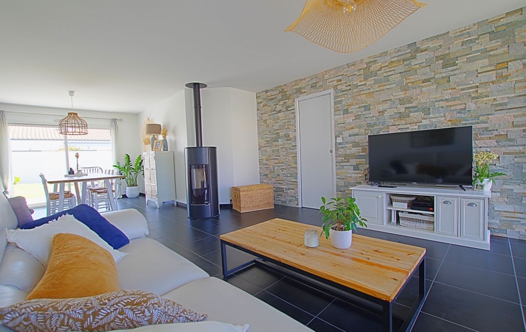 Cote & Sables Immobilier : Maison / Villa | SAINT-MATHURIN (85150) | 85 m2 | 324 900 € 