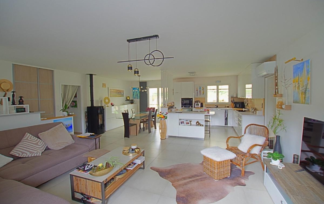 Cote & Sables Immobilier : Maison / Villa | LE GIROUARD (85150) | 123 m2 | 376 000 € 