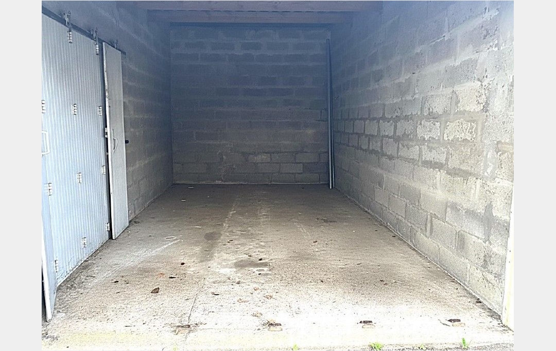 Cote & Sables Immobilier : Garage / Parking | LES SABLES-D'OLONNE (85180) | 17 m2 | 35 000 &euro; 