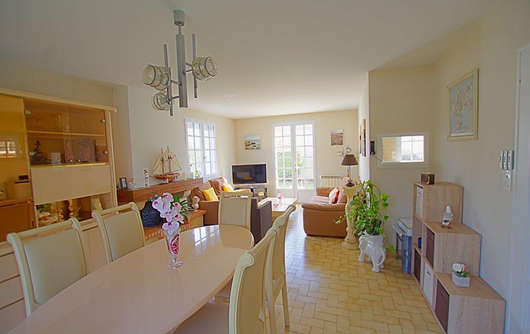 EIRL Cote & Sables Immobilier : Maison / Villa | LES SABLES-D'OLONNE (85340) | 85 m2 | 377 000 € 