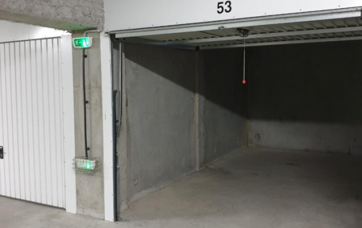 Cote & Sables Immobilier : Garage / Parking | LES SABLES-D'OLONNE (85100) | 14 m2 | 80 € 