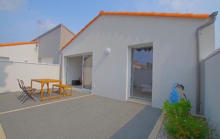  Cote & Sables Immobilier Maison / Villa | SAINTE-FOY (85150) | 78 m2 | 990 € 