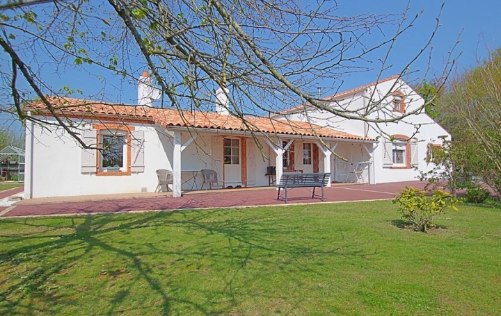 Cote & Sables Immobilier : Maison / Villa | SAINTE-FOY (85150) | 220 m2 | 480 000 € 