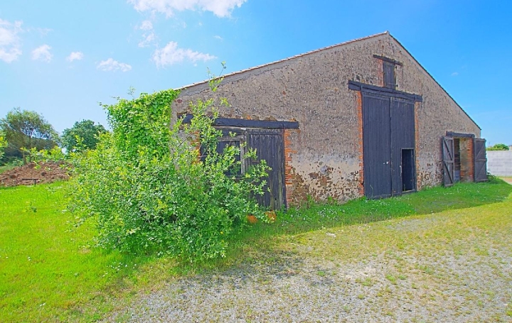 Maison VAIRE 147 m2 169 800 € Maison VAIRE 147 m2 169 800 €