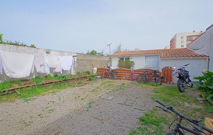 Cote & Sables Immobilier : Immeuble | LES SABLES-D'OLONNE (85340) | 185 m2 | 466 900 € 