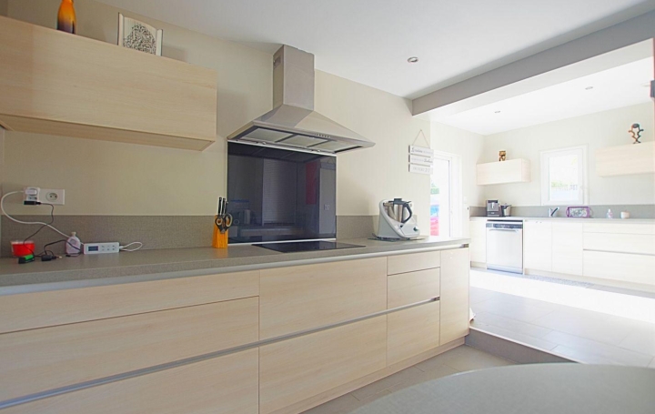 Cote & Sables Immobilier : Maison / Villa | SAINTE-FOY (85150) | 162 m2 | 471 667 € 