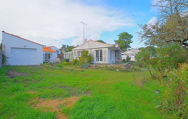 Maison BREM-SUR-MER 74 m2 315 900 € Maison BREM-SUR-MER 74 m2 315 900 €