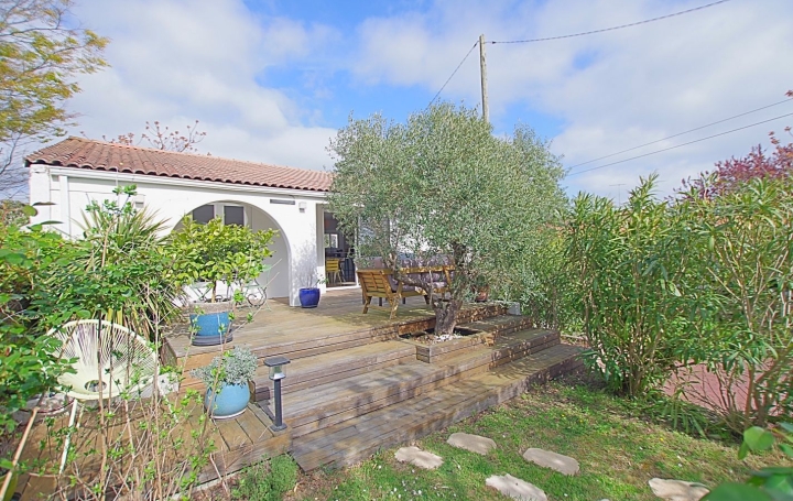 Maison   LES SABLES-D'OLONNE  121 m2 366 800 € 