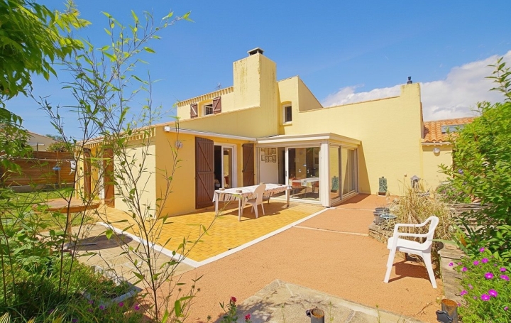 Maison   LES SABLES-D'OLONNE  184 m2 368 000 € 