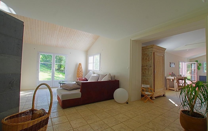 Cote & Sables Immobilier : Maison / Villa | TALMONT-SAINT-HILAIRE (85440) | 155 m2 | 330 000 € 
