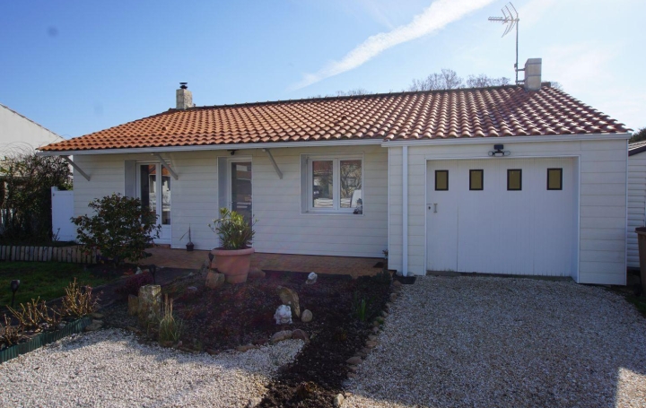 Maison L'ILE-D'OLONNE 80 m2 285 000 € Maison L'ILE-D'OLONNE 80 m2 285 000 €